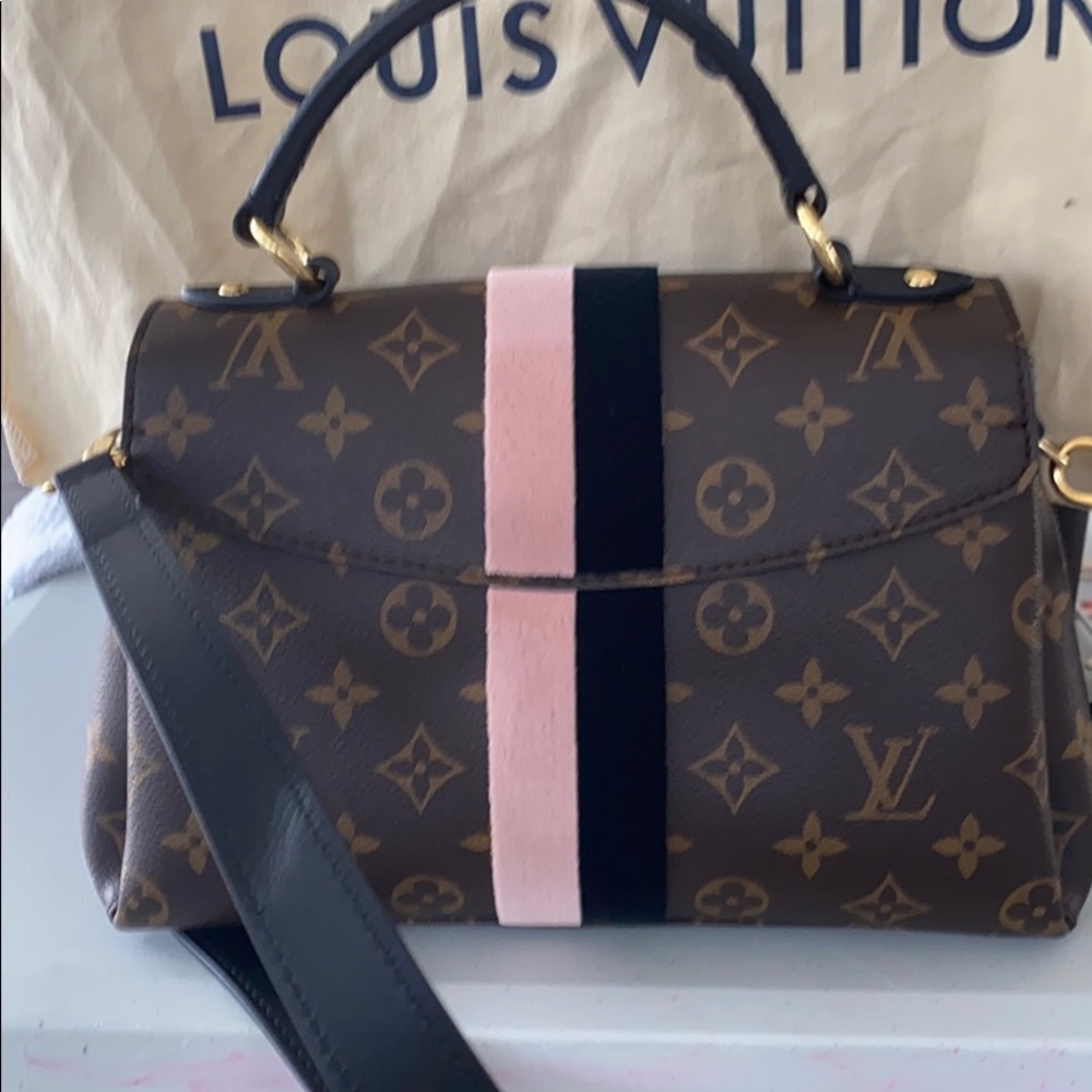 Brand new LV wrap that protects scratching buckle